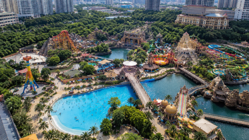 Suasana liburan keluarga di Sunway Lagoon Malaysia.