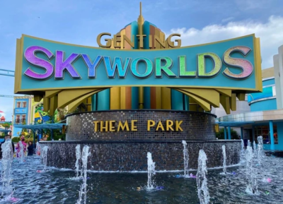 Budget liburan ke Genting Highlands untuk keluarga Indonesia dengan latar Resorts World Genting