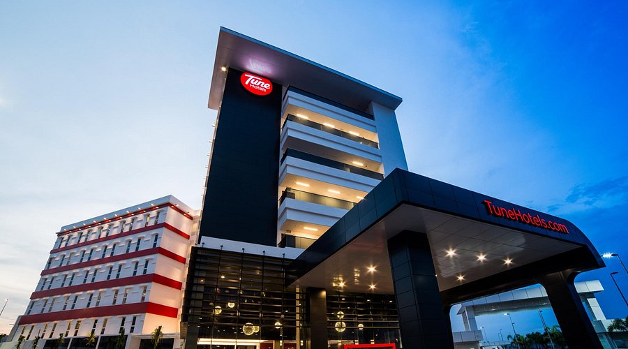 Tune Hotel KLIA2