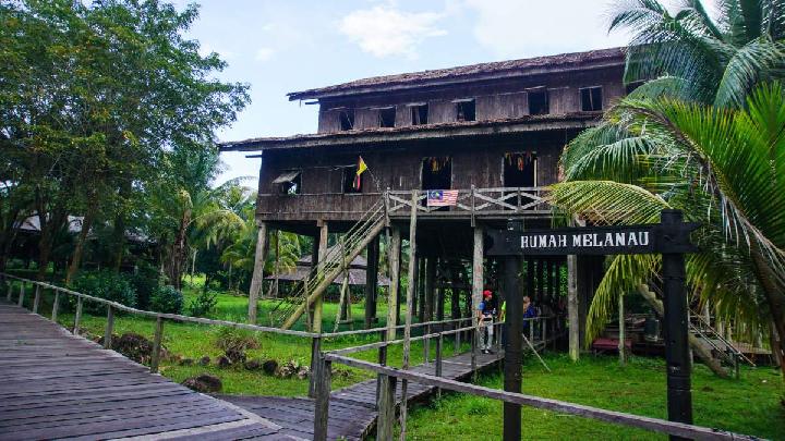 Kampung Budaya Sarawak