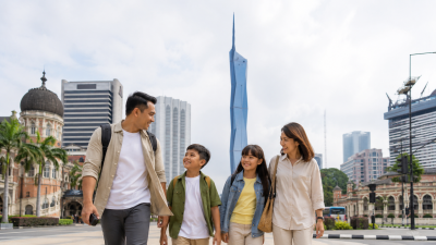 keluarga Indonesia wisata di Merdeka 118 Kuala Lumpur